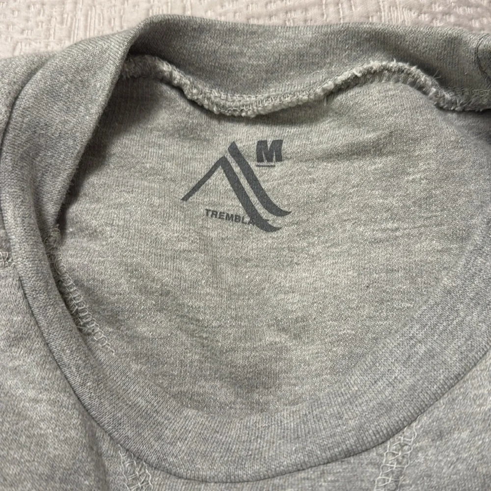 Destination Sweaters Set - Picture 7 of 8